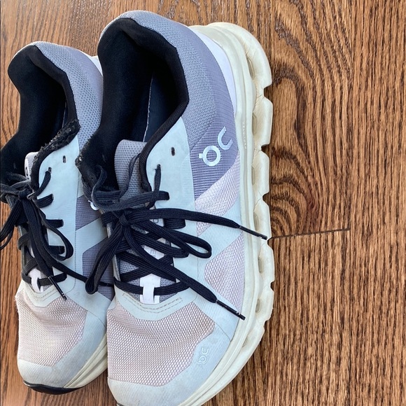 On Running Cloudrunner sneakers, size 8. Distressed areas shown in pictures - Picture 7 of 13